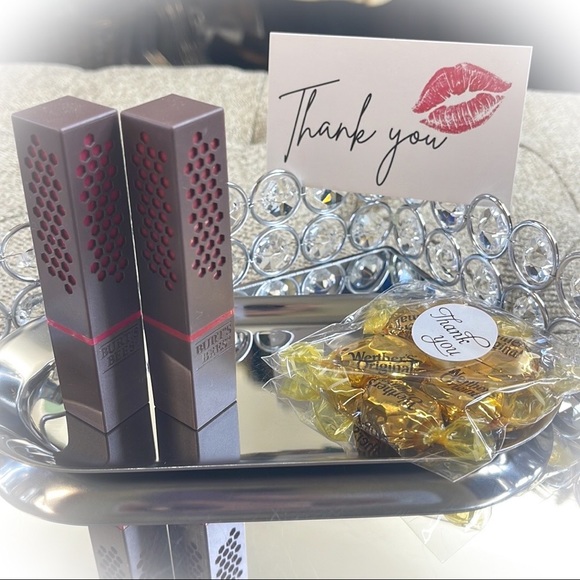 💕Burt’s Bees Set of 2 Lipsticks💕 - Picture 2 of 4